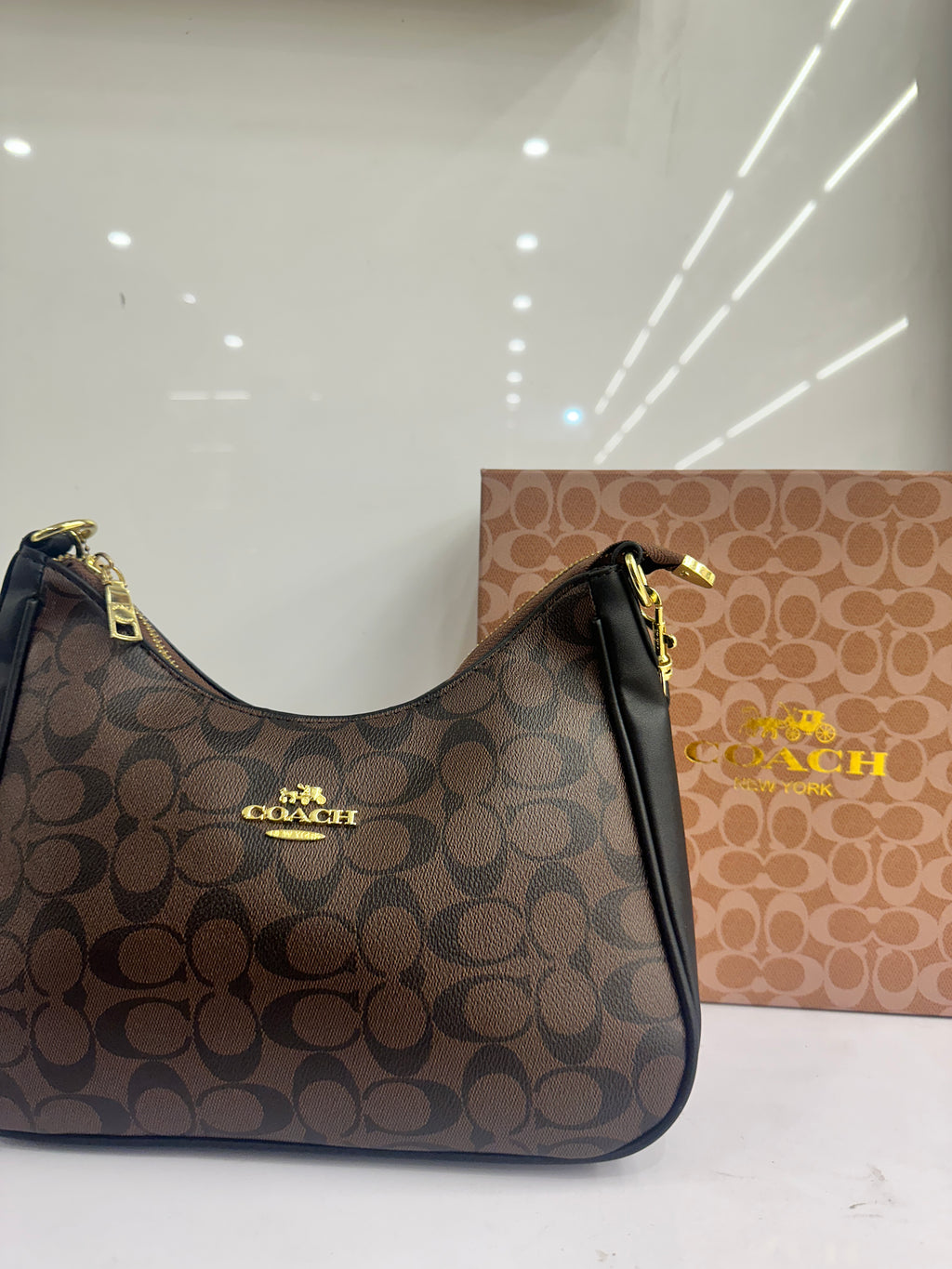 Co@ch Teri Hobo Signature - Dark Brown BOX PACKING