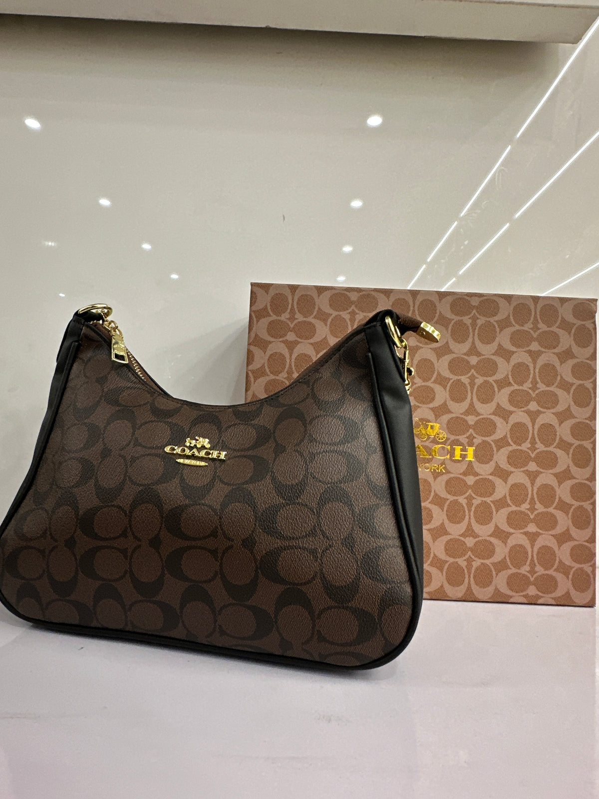 Co@ch Teri Hobo Signature - Dark Brown BOX PACKING