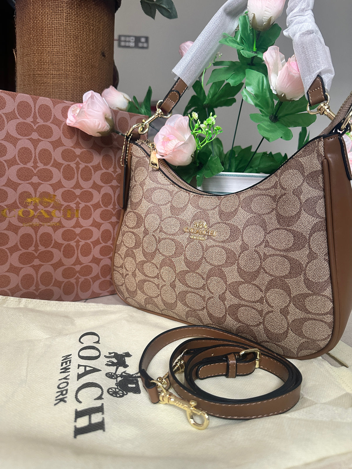 Co@ch Teri Hobo Signature Bag - Tan Brown BOX PACKING