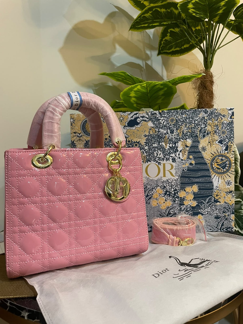L@dy Dior Patent Leather - Pink