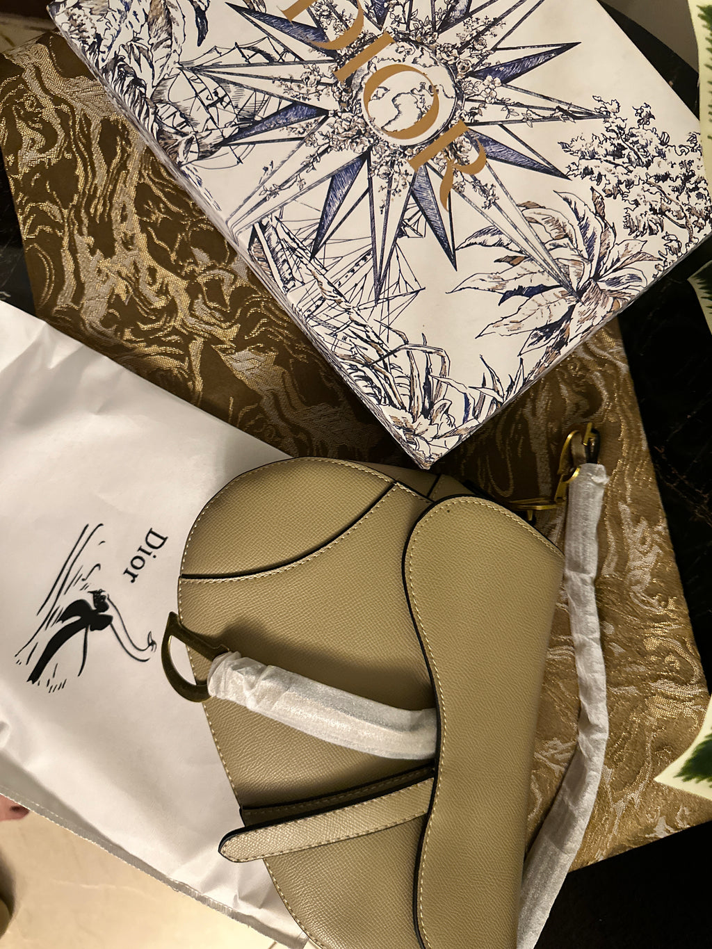 Di0r Saddle Bag - Beige BOX PACKING